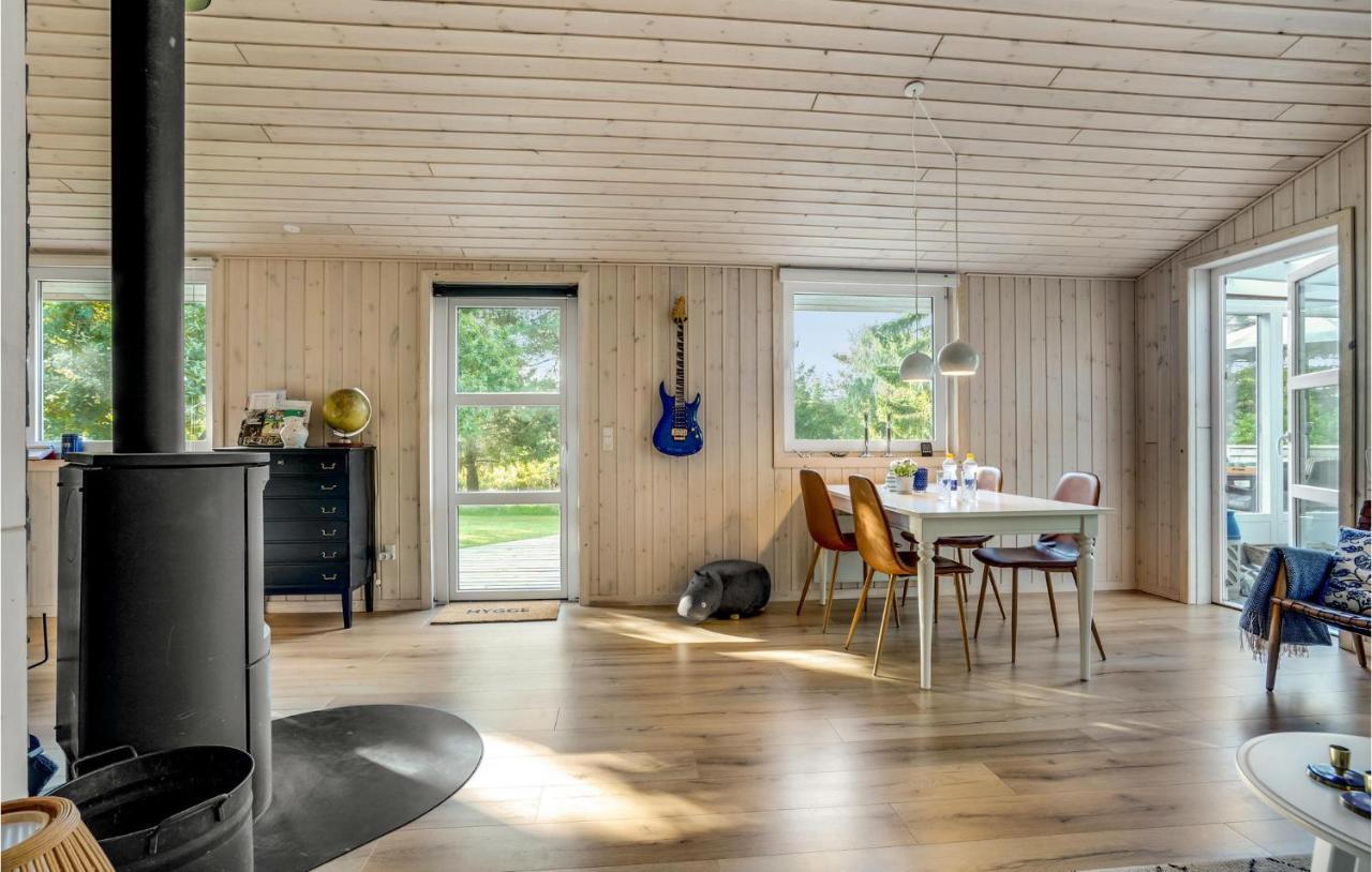 Nice Home In Havndal With Kitchen Buitenkant foto