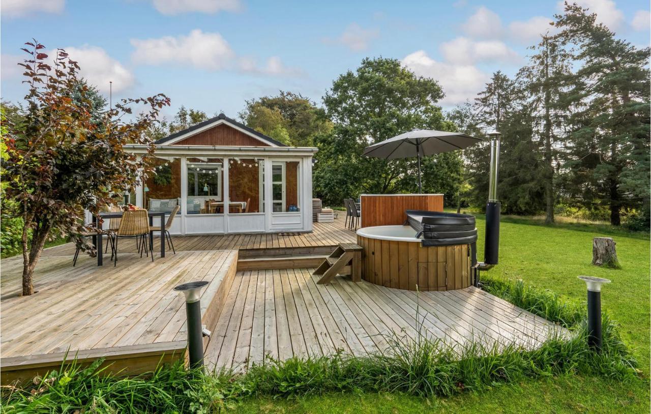 Nice Home In Havndal With Kitchen Buitenkant foto